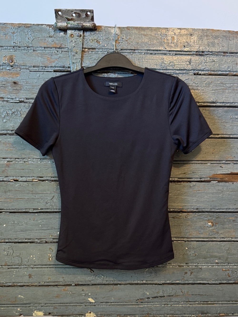 RW&CO. Black Short Sleeve Crewneck Tee